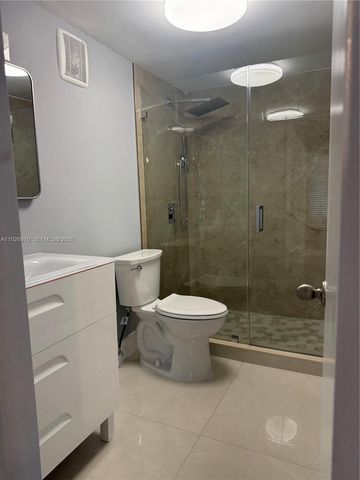 881 Hialeah Dr 2, Hialeah, FL 33010