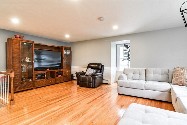 43 Dibuono Dr, Marlborough, MA 01752
