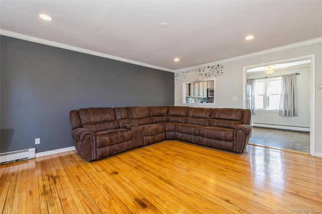 92 Cardinal Lane 92, Islip, NY 11751