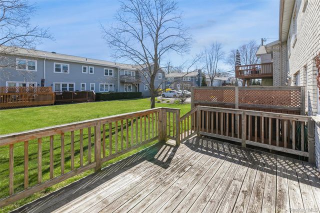 92 Cardinal Lane 92, Islip, NY 11751
