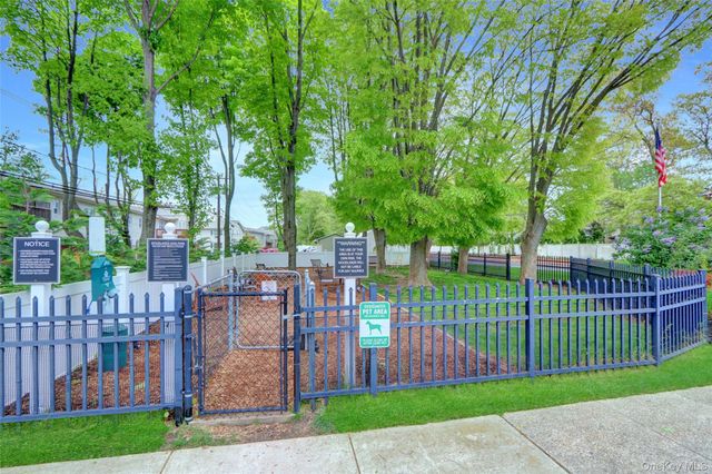 92 Cardinal Lane 92, Islip, NY 11751
