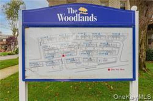 92 Cardinal Lane 92, Islip, NY 11751