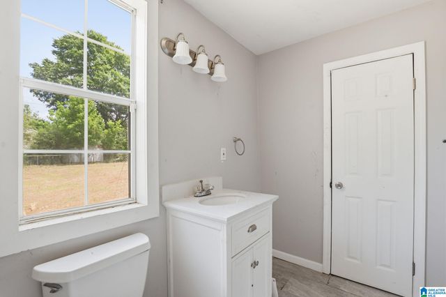 6712 HOLLAND AVENUE, Birmingham, AL 35224