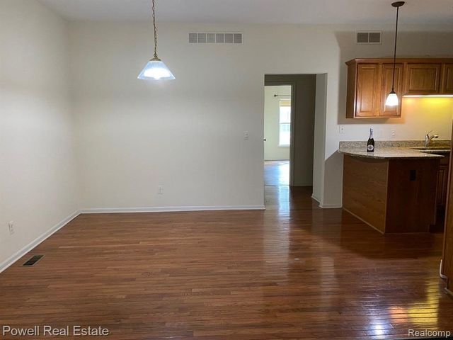 25592 Portico Lane, Novi, MI 48375