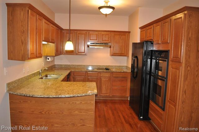 25592 Portico Lane, Novi, MI 48375