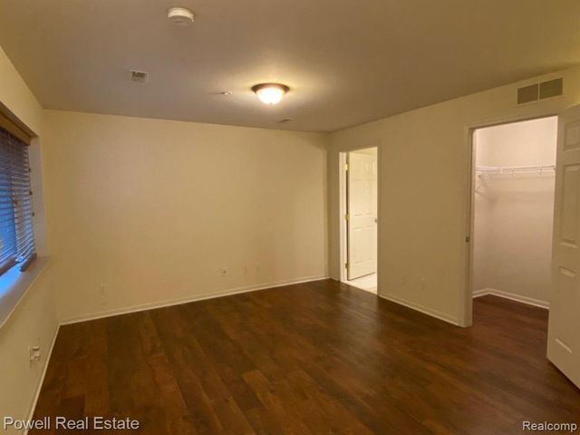 25592 Portico Lane, Novi, MI 48375