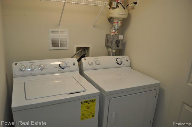 25592 Portico Lane, Novi, MI 48375