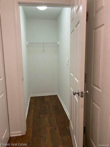 25592 Portico Lane, Novi, MI 48375