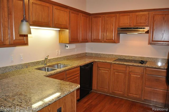 25592 Portico Lane, Novi, MI 48375