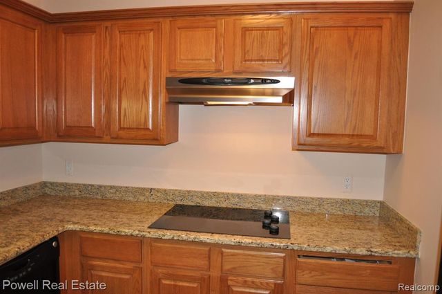 25592 Portico Lane, Novi, MI 48375