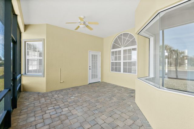 80 Longview Way N, Palm Coast, FL 32137