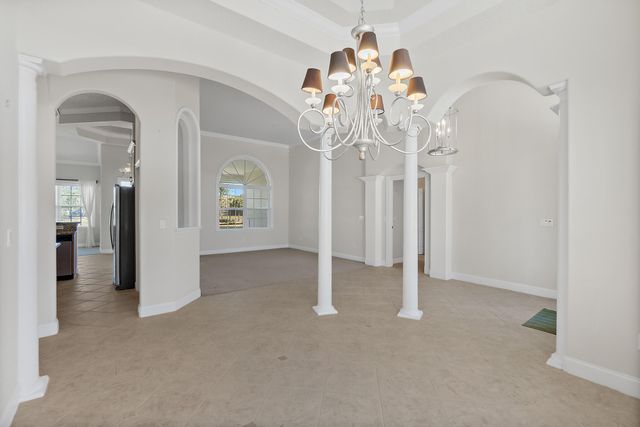 80 Longview Way N, Palm Coast, FL 32137