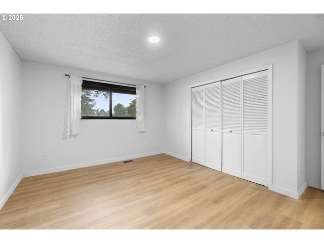 20410 Sw RACHELLE Ct, Beaverton, OR 97078
