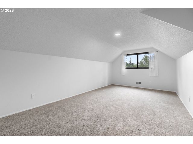 20410 Sw RACHELLE Ct, Beaverton, OR 97078
