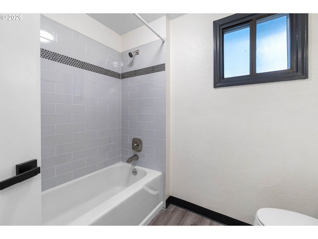20410 Sw RACHELLE Ct, Beaverton, OR 97078