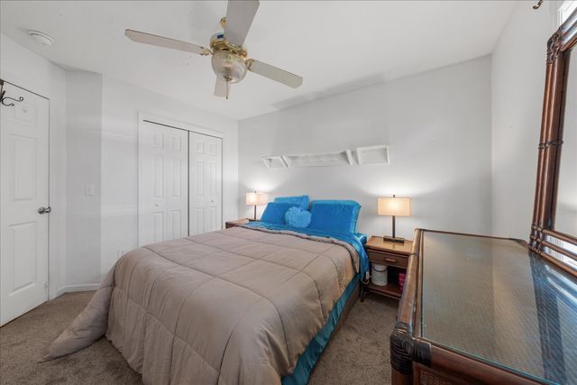 5 Summerfield Dr, Fayetteville, TN 37334