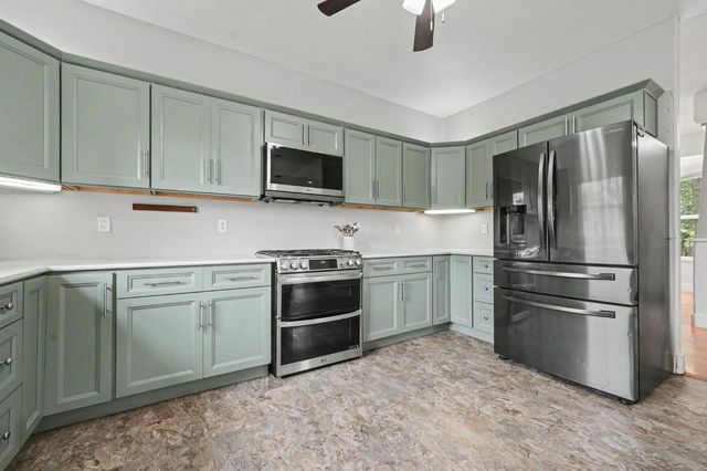 18461 Shake Ridge Rd, Sutter Creek, CA 95685