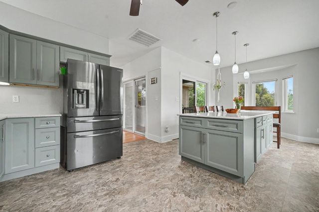 18461 Shake Ridge Rd, Sutter Creek, CA 95685
