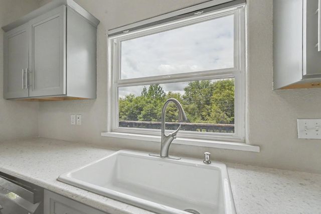 18461 Shake Ridge Rd, Sutter Creek, CA 95685