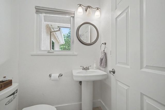 18461 Shake Ridge Rd, Sutter Creek, CA 95685