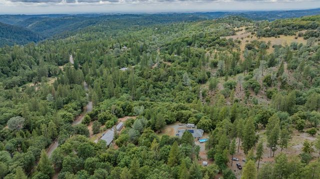 18461 Shake Ridge Rd, Sutter Creek, CA 95685