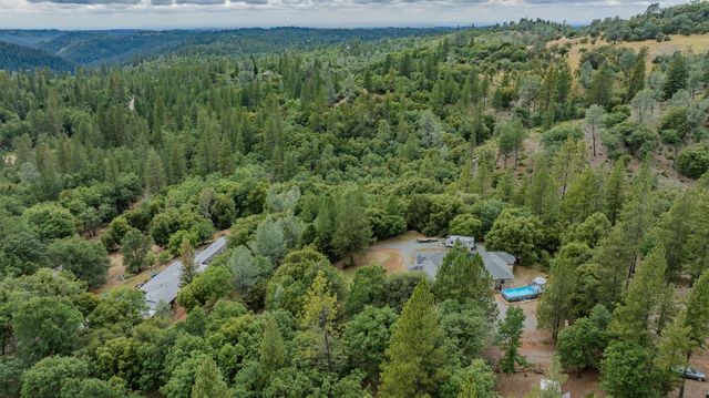 18461 Shake Ridge Rd, Sutter Creek, CA 95685
