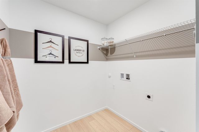 24830 E Coopers Hawk Ln, Liberty Lake, WA 99019