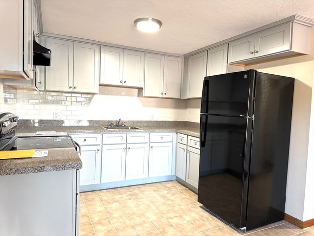 484 Western Ave B4, Lynn, MA 01904