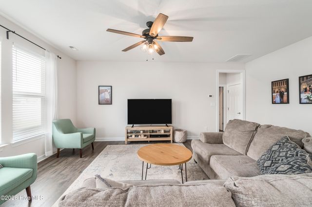 418 Campus Drive, Moyock, NC 27958