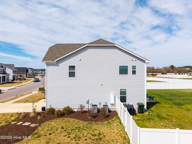 418 Campus Drive, Moyock, NC 27958