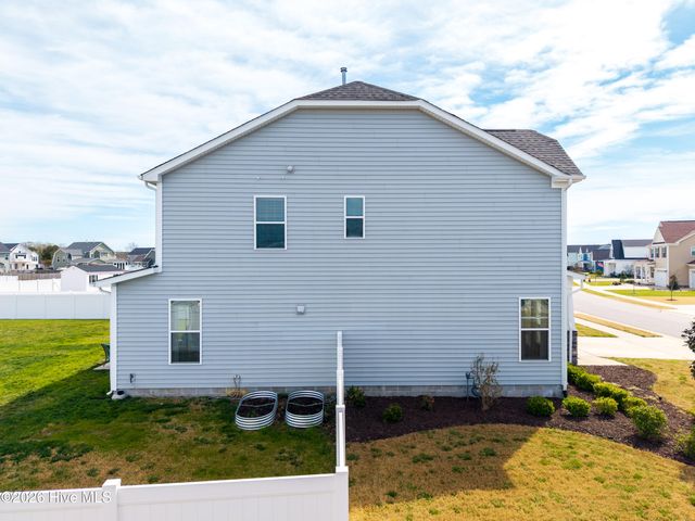 418 Campus Drive, Moyock, NC 27958