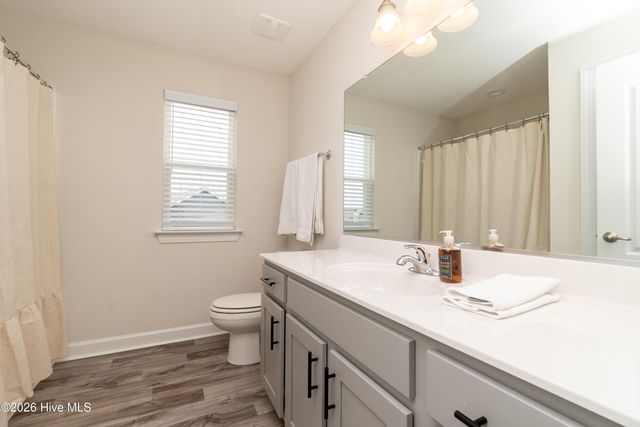 418 Campus Drive, Moyock, NC 27958