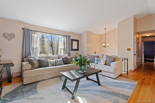 171 East Road, Wallkill, NY 12589