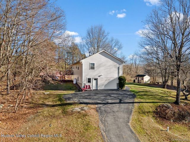 171 East Road, Wallkill, NY 12589