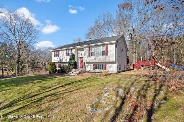 171 East Road, Wallkill, NY 12589