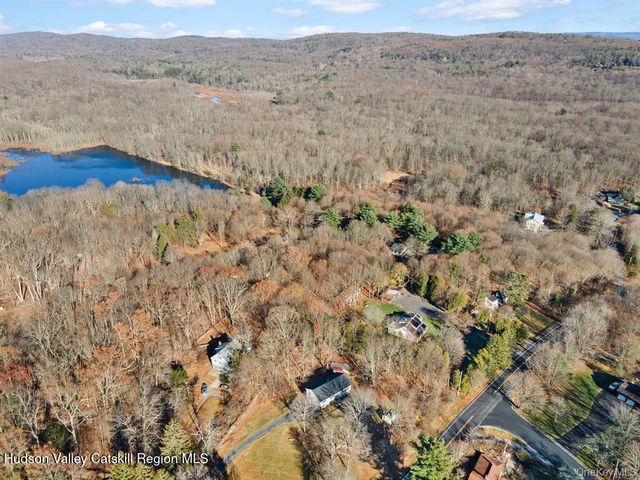 171 East Road, Wallkill, NY 12589