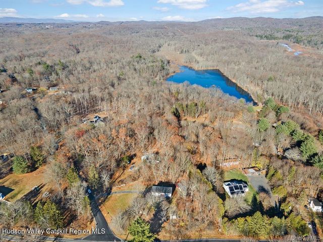 171 East Road, Wallkill, NY 12589