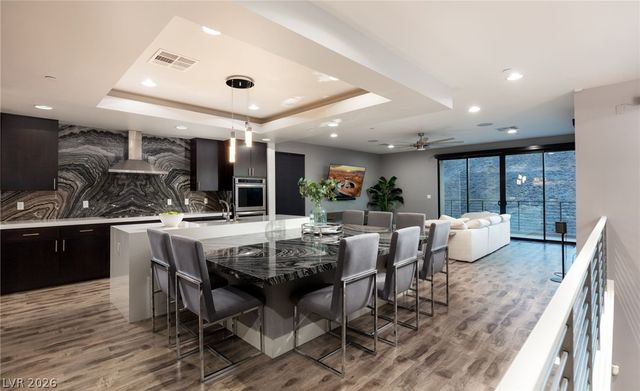 921 Vegas View Drive, Henderson, NV 89052