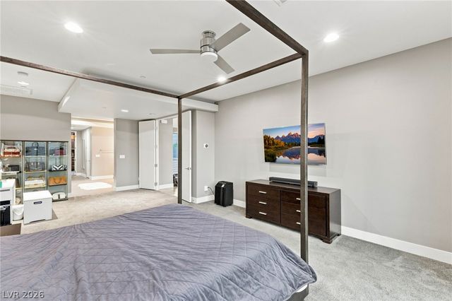 921 Vegas View Drive, Henderson, NV 89052