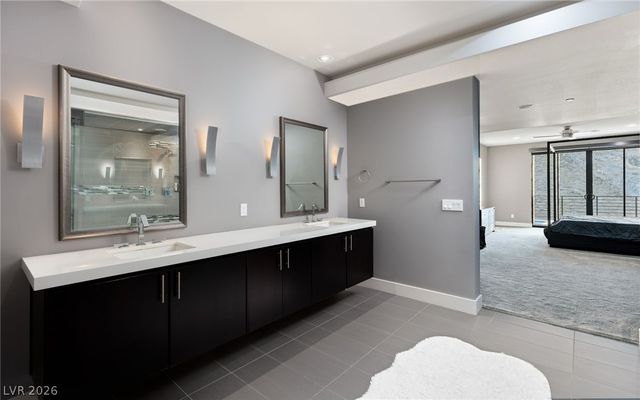 921 Vegas View Drive, Henderson, NV 89052
