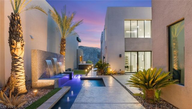 921 Vegas View Drive, Henderson, NV 89052