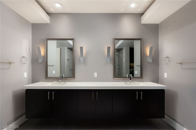 921 Vegas View Drive, Henderson, NV 89052