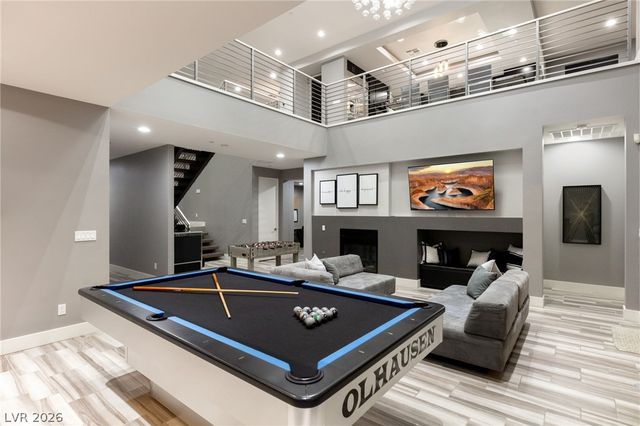 921 Vegas View Drive, Henderson, NV 89052