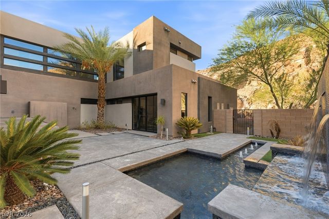 921 Vegas View Drive, Henderson, NV 89052