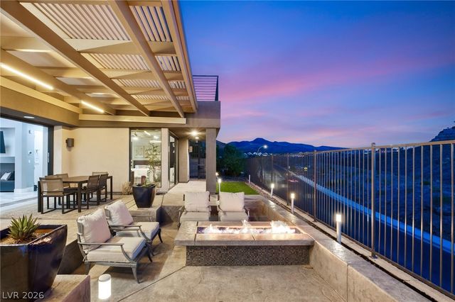 921 Vegas View Drive, Henderson, NV 89052