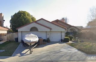 10209 Single Oak Drive, Bakersfield, CA 93311