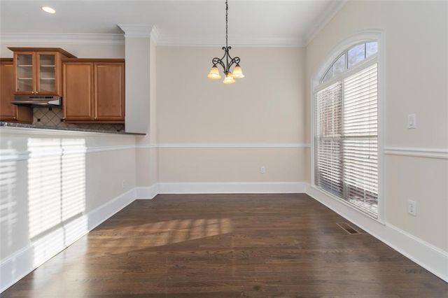 5460 GLENRIDGE View, Atlanta, GA 30342