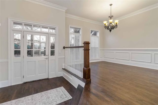 5460 GLENRIDGE View, Atlanta, GA 30342