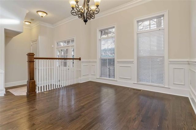 5460 GLENRIDGE View, Atlanta, GA 30342