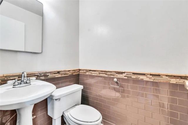 210 S Trevor, Anaheim, CA 92806